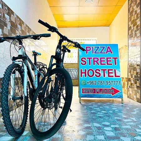 Pizza Street Hostel Aqaba Exterior photo