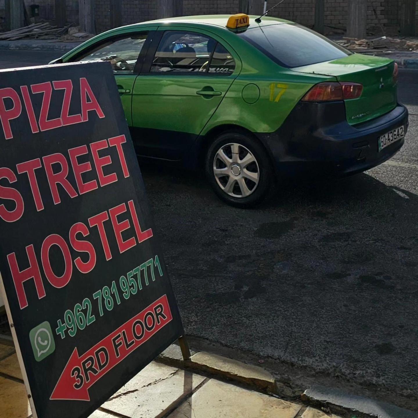Pizza Street Hostel Aqaba Exterior photo